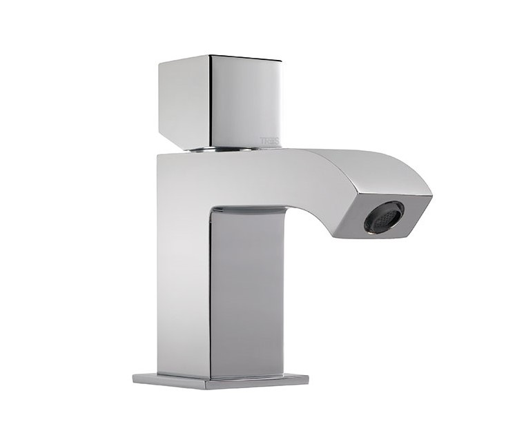 Tres Cuadro 107103DA  BudoHurt.com Łódź.jpg