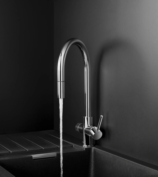 Roca AQUAFY Bateria kuchenna z systemem filtracji wody z zaokrągloną i wyciąganą wylewką chrom. A5A8D3GC00 BudoHurt.com Łódź (3).jpg