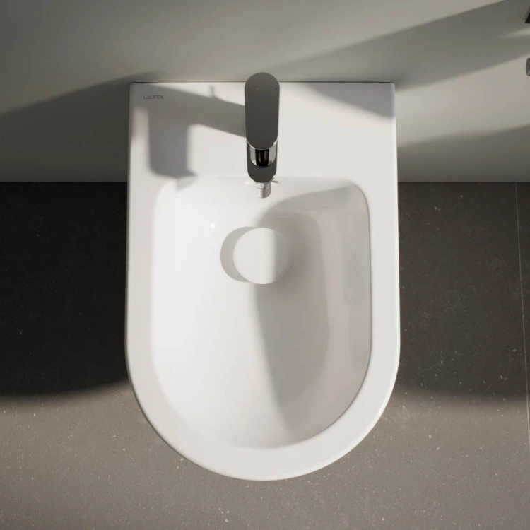 Laufen PRO X Bidet podwieszany, z otworem na baterie na środku, z przelewem. H8308600003021 (4).jpg